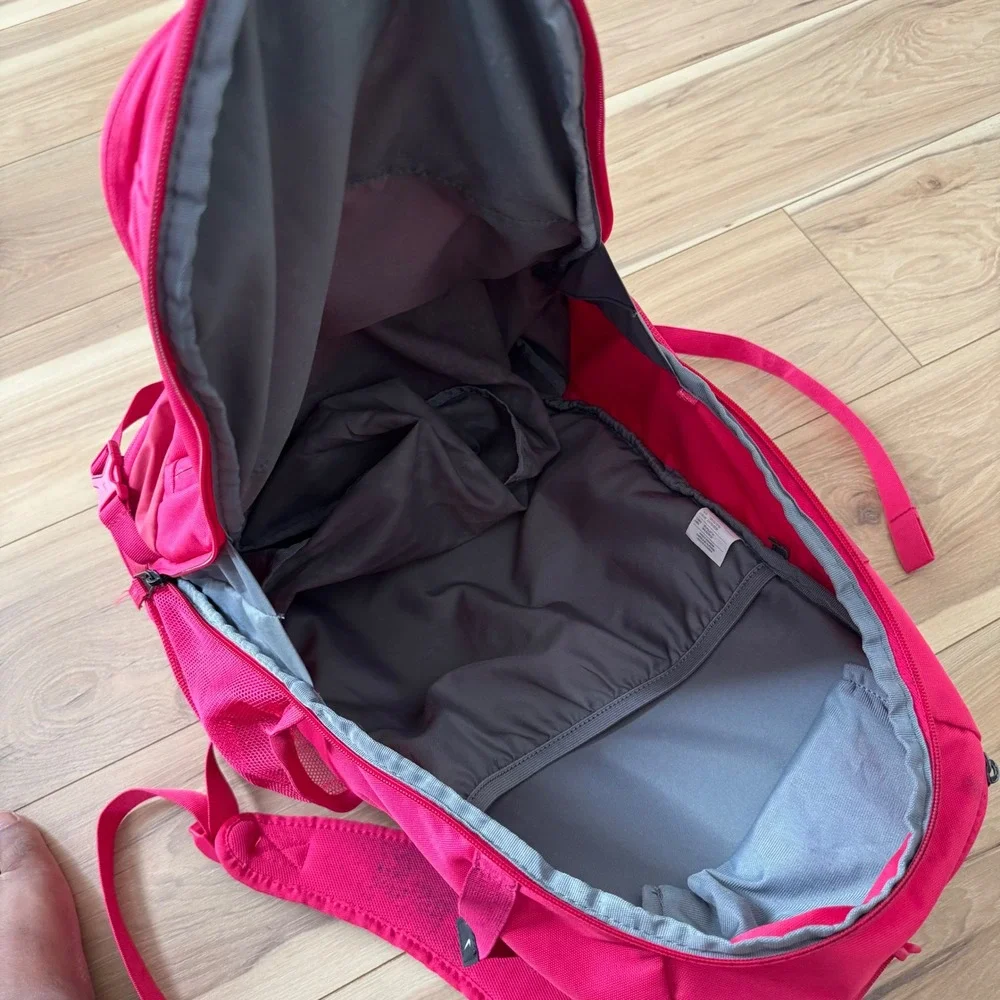 Nike Baseball Backpack w/Shoe Compartment Pink